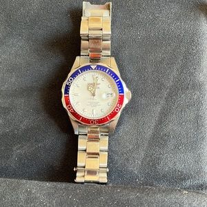 Ladies Invicta watch 8933A
